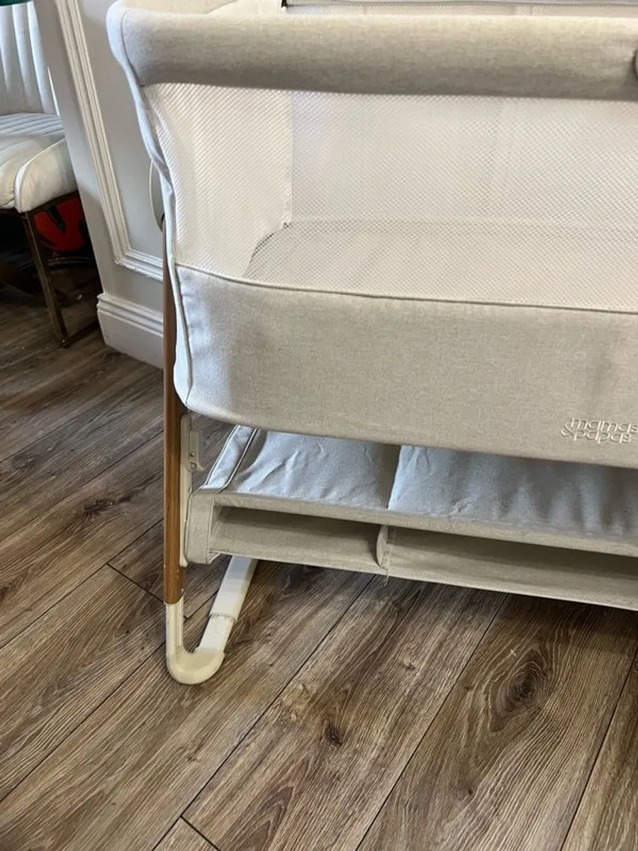 Next to me - Image 3