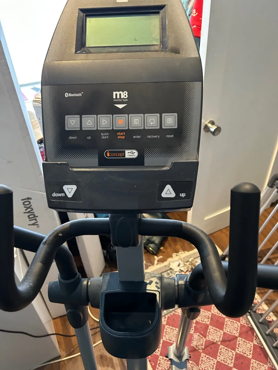 BH fitness micron c180 Cross Trainer - Image 3