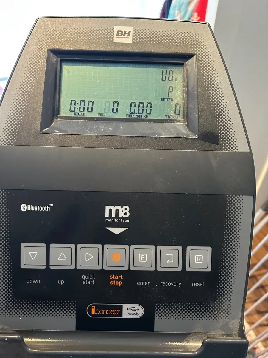 BH fitness micron c180 Cross Trainer - Image 4