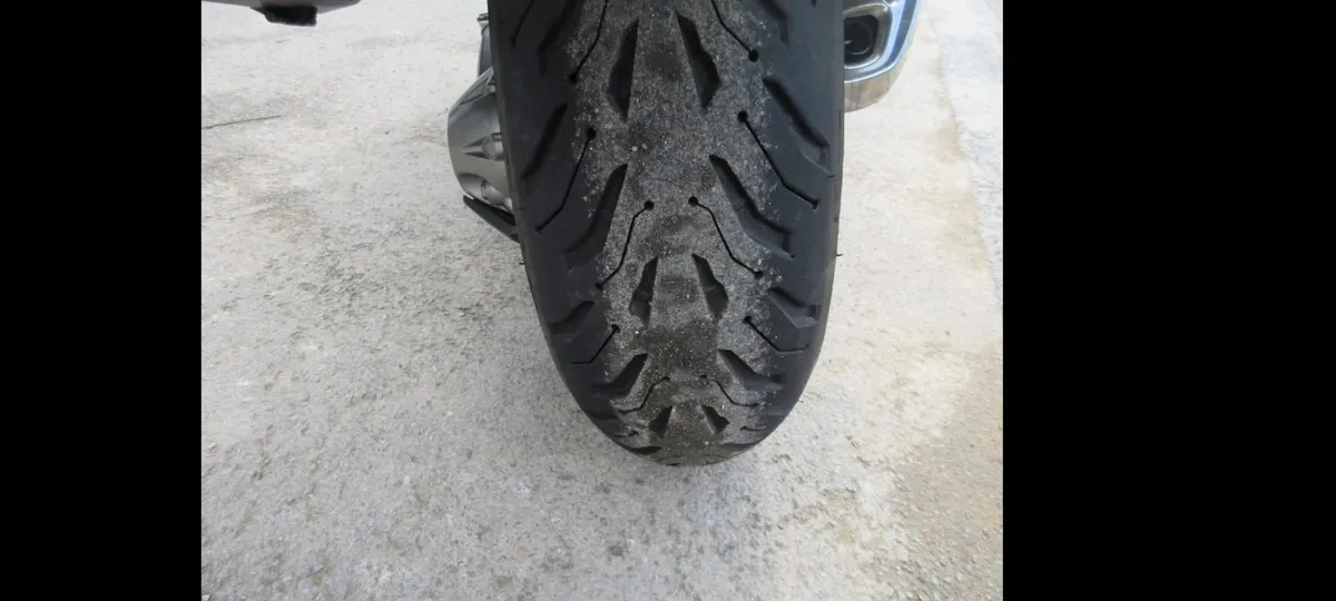 Honda VFR 2012 - Image 2