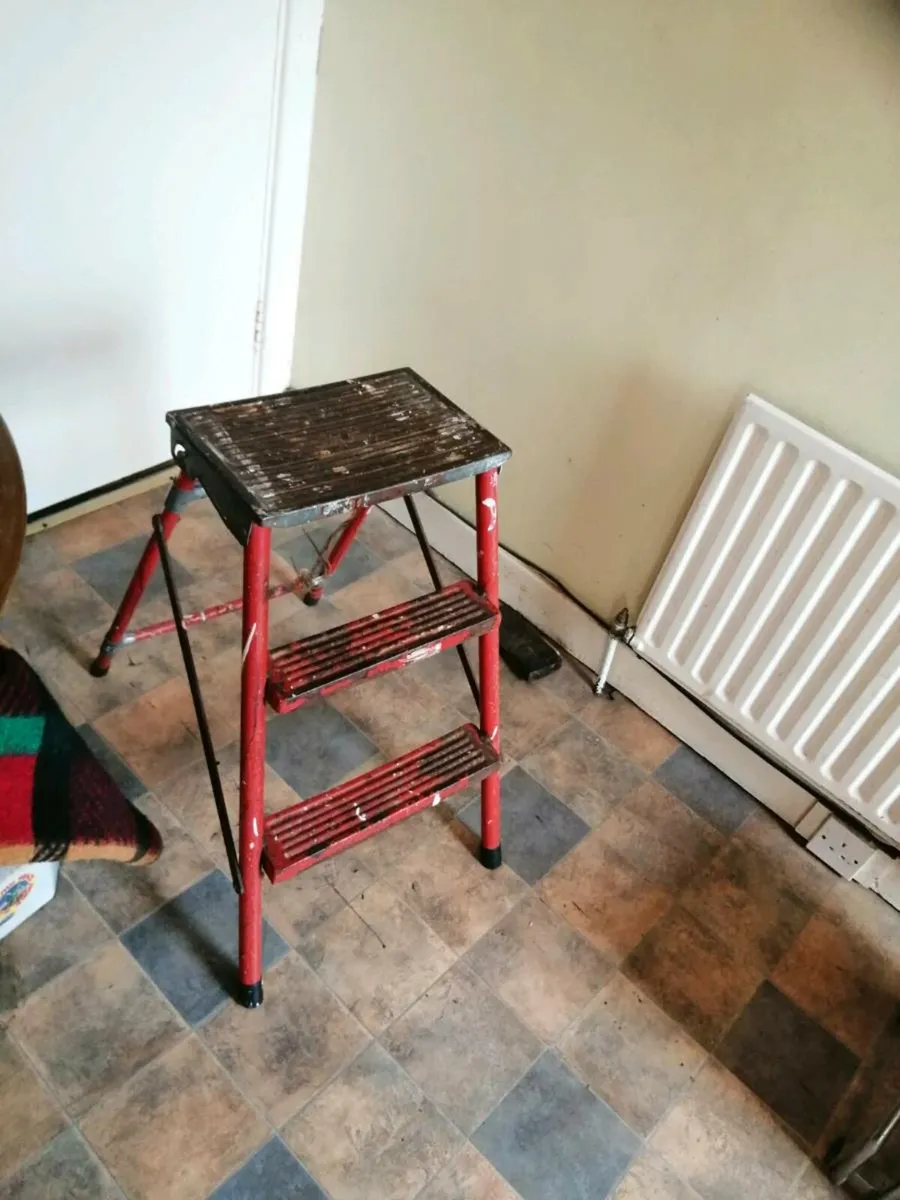 Step ladder - Image 1