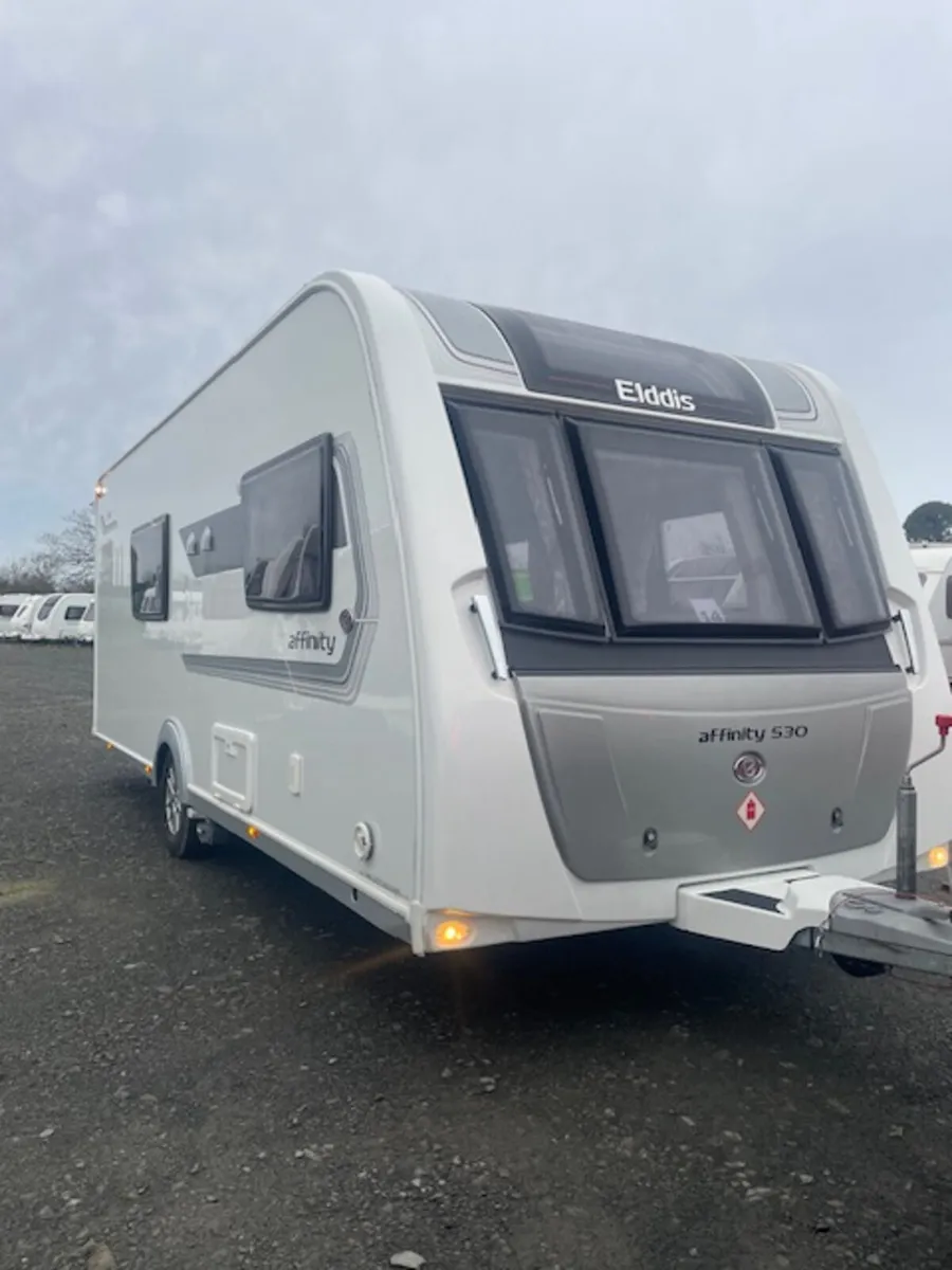 2017 Elddis Affinity 530 caravan with motor mover - Image 2