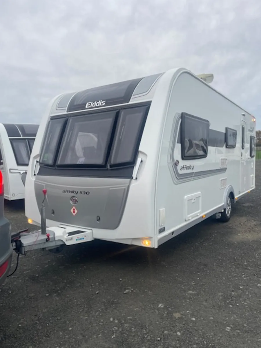 2017 Elddis Affinity 530 caravan with motor mover - Image 3