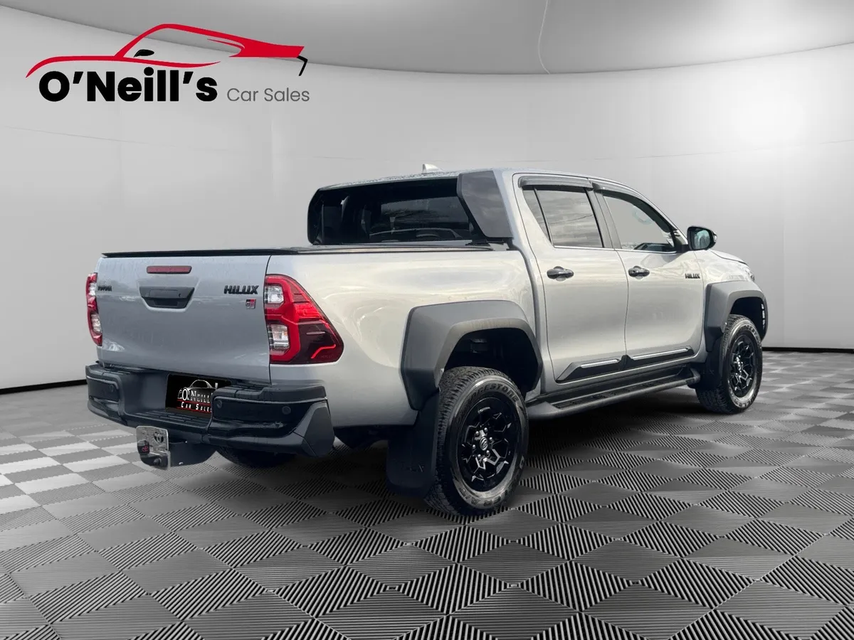 Toyota Hilux 2025 *NO VAT* 2.8 GR SPORT AUTO #313 - Image 3