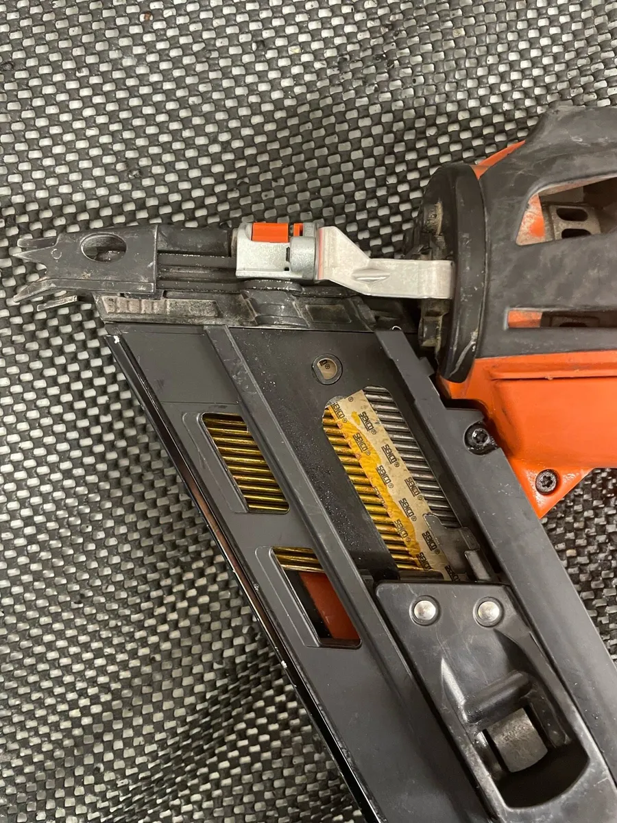 Paslode 360XI Nail Gun - Image 2