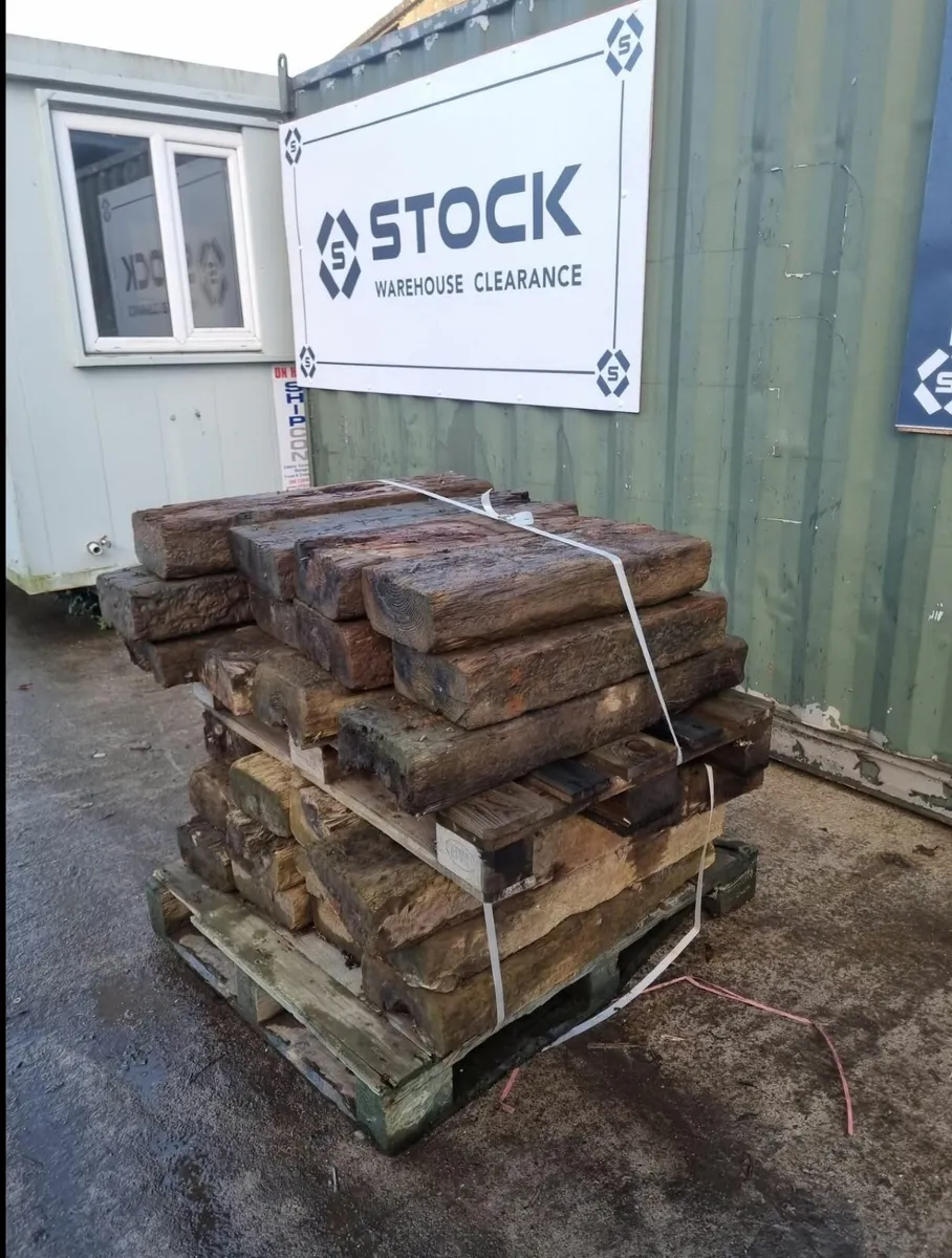Pallet of 24x railway sleepers - Image 1