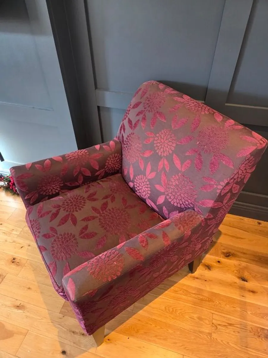 Armchair and footstool - Image 3