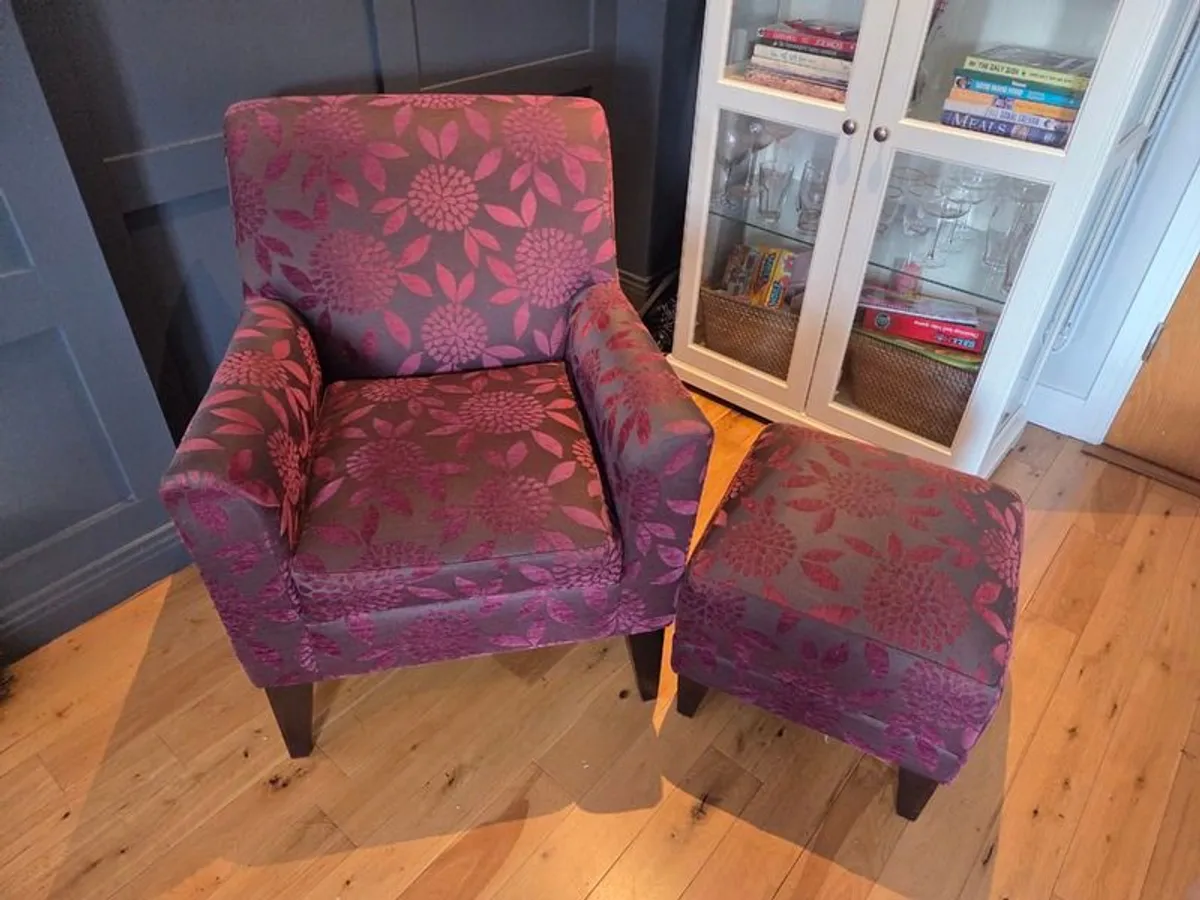 Armchair and footstool - Image 4