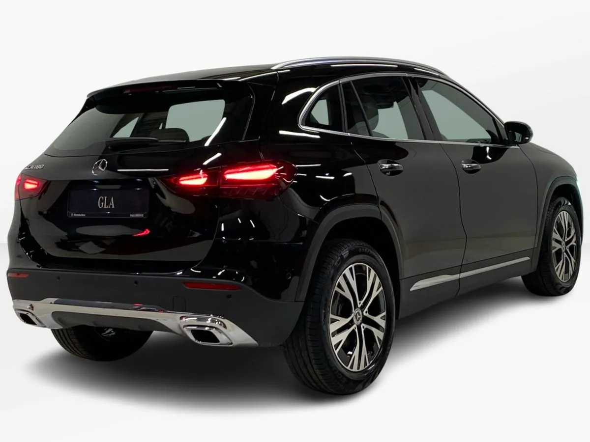 Mercedes-Benz GLA GLA 180 Progressive Plus | Heate - Image 4