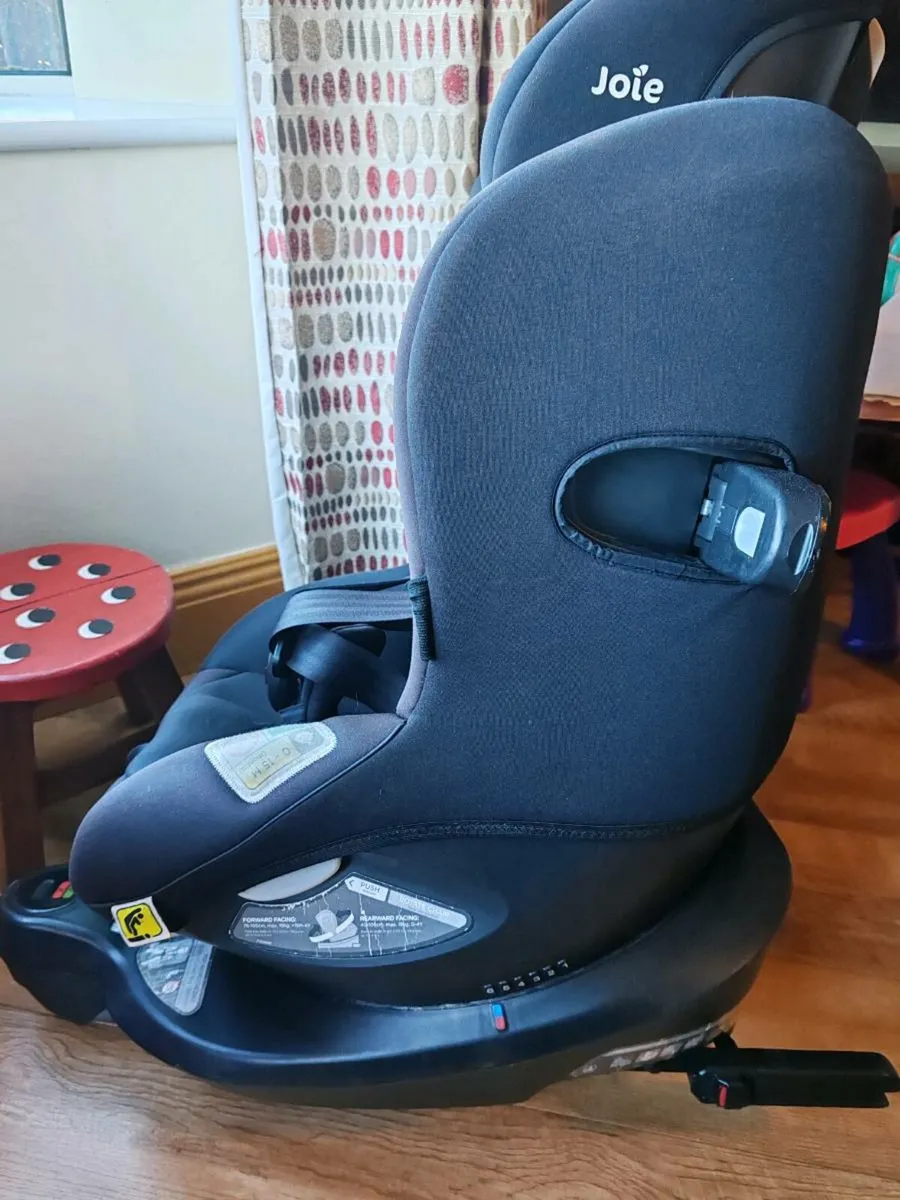 2 x Joie I Spin 360 rotation car seats - Image 2