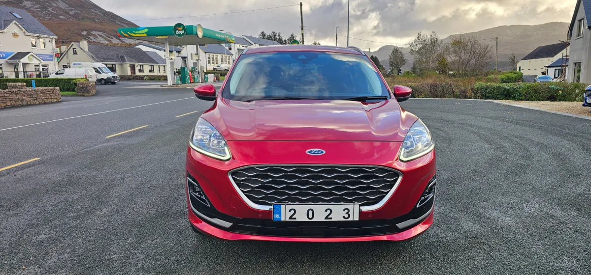 Ford Kuga Vignale PHEV Plug-in Hybrid 2023 - Image 2