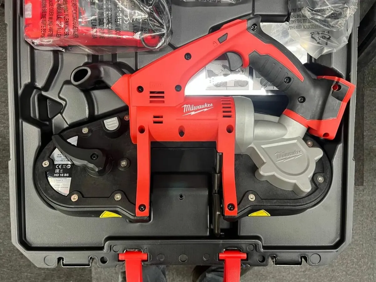 Milwaukee M18 Band Saw - Image 2