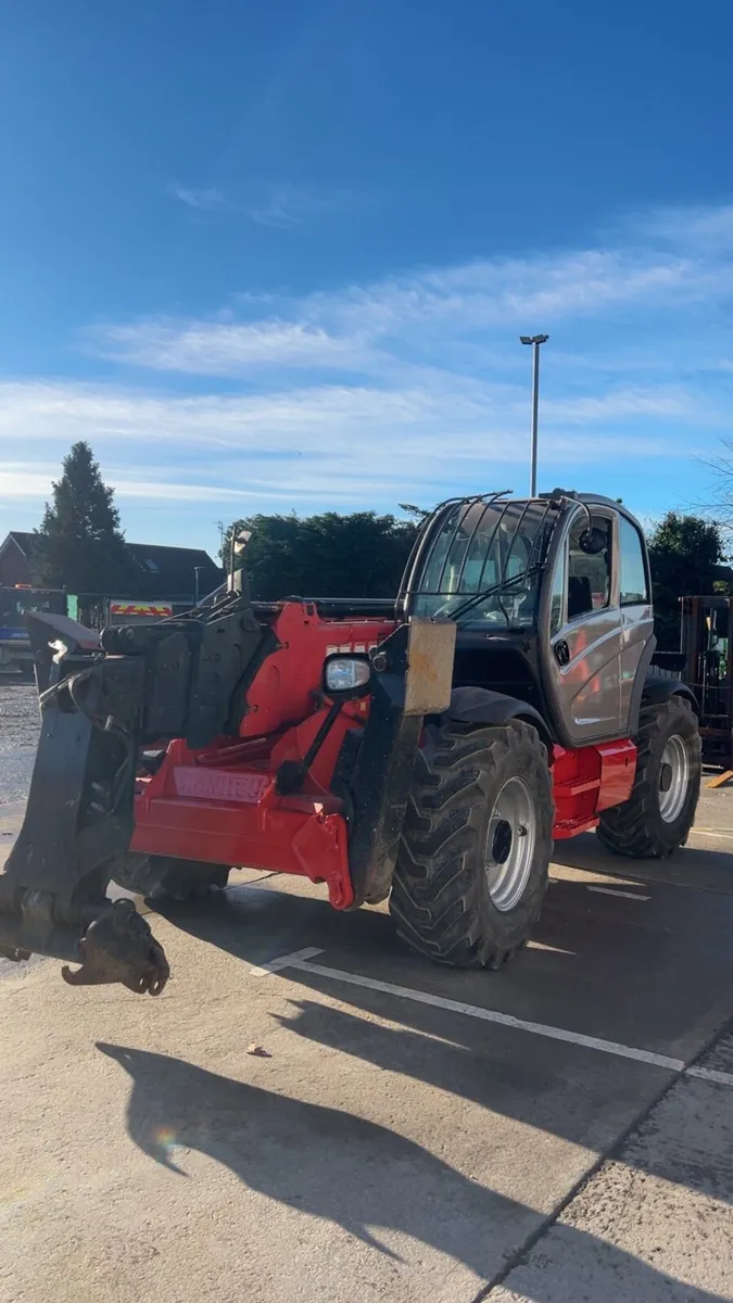 Manitou 18m Telehandler - Image 2