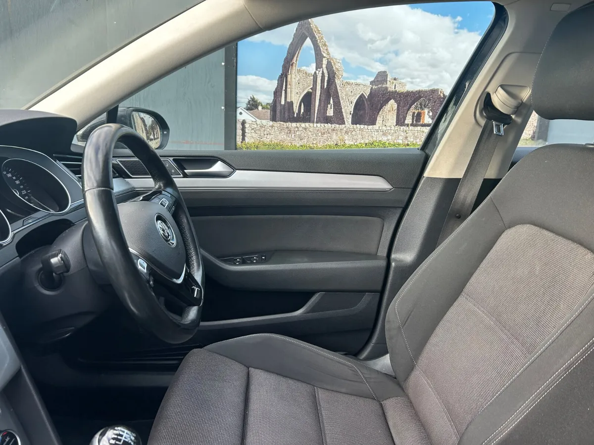 Volkswagen Passat 2015, estate , belt done - Image 4