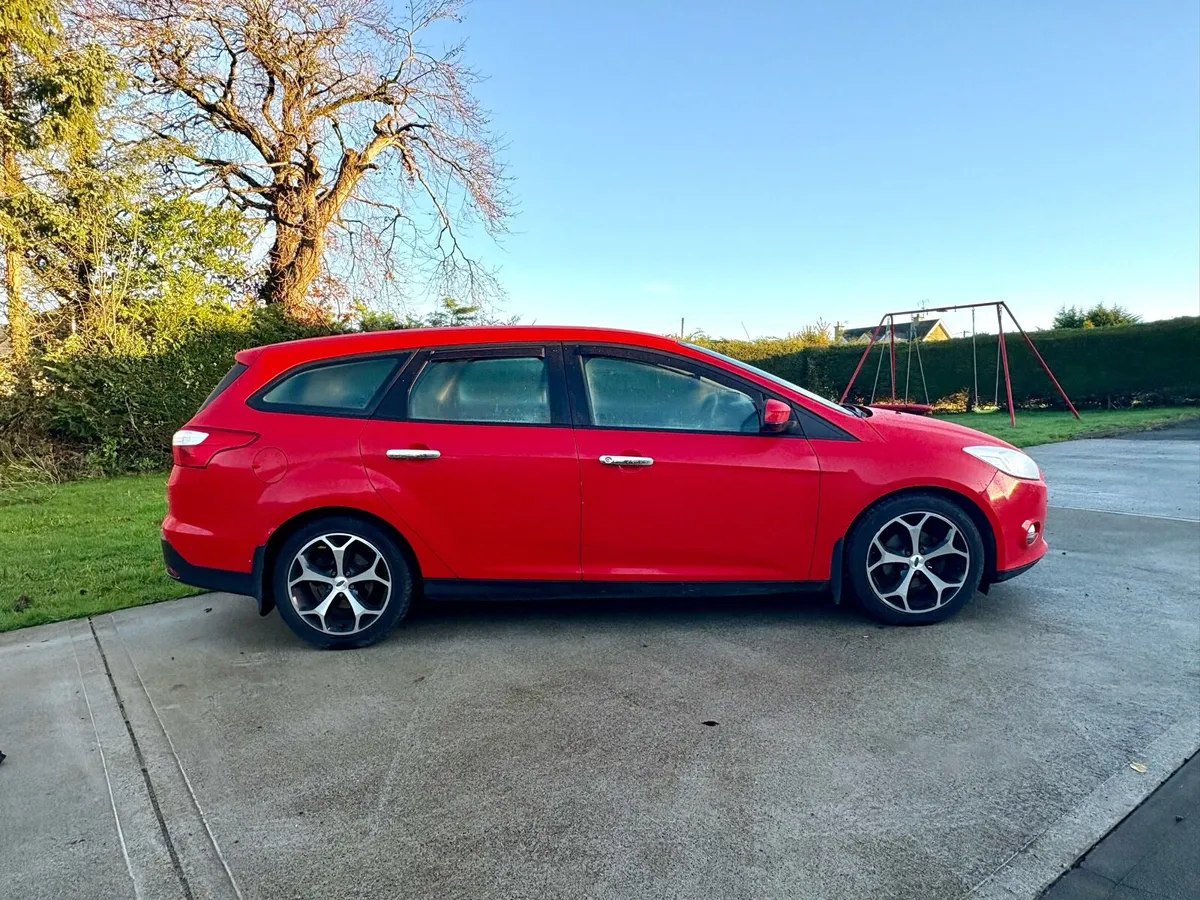 2013 FORD FOCUS ESTATE NCT 06/26 TAXED 09/26 - Image 2