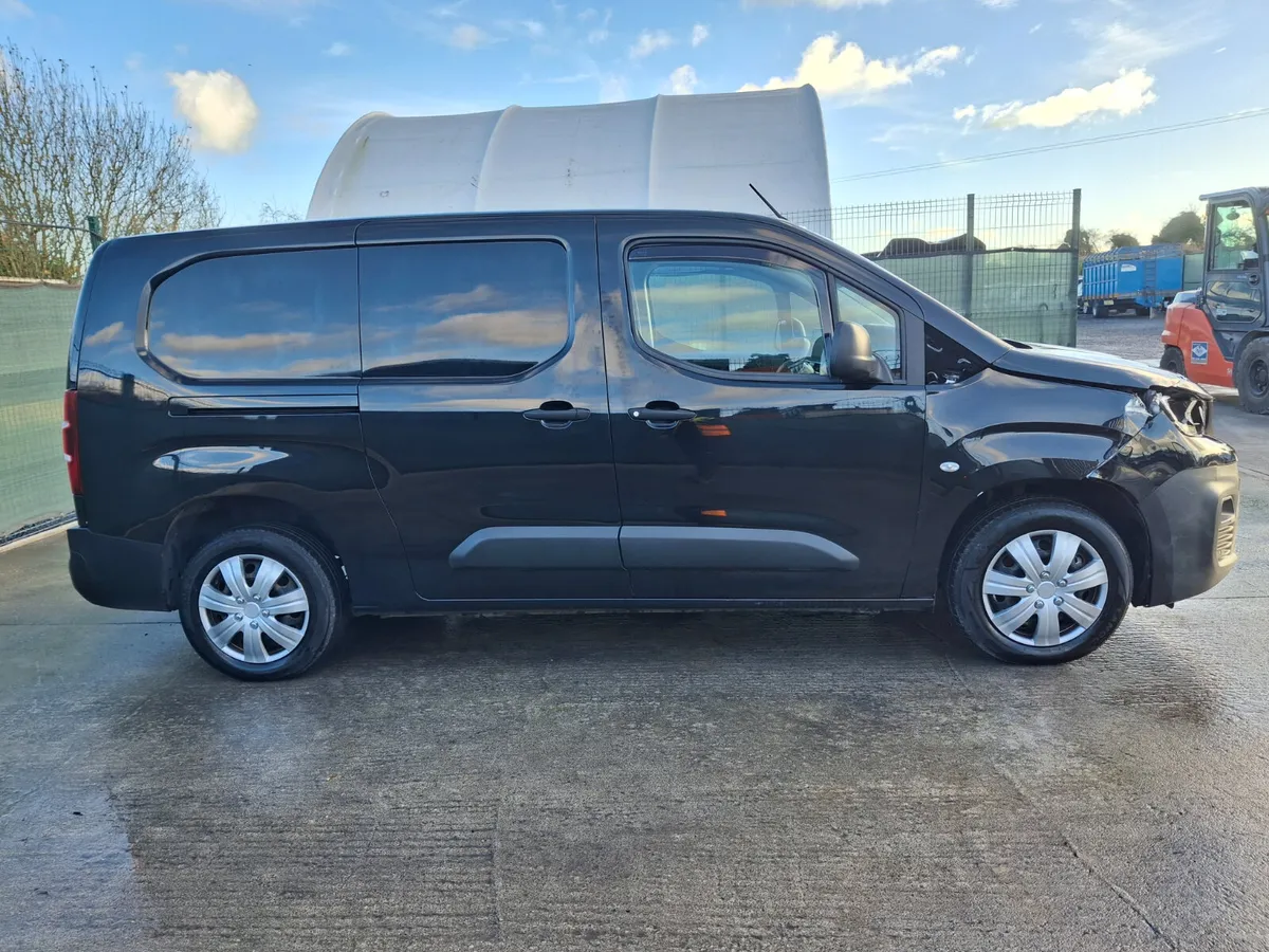 192 Peugeot Partner  Pro plus  1.5 Diesel - Image 3