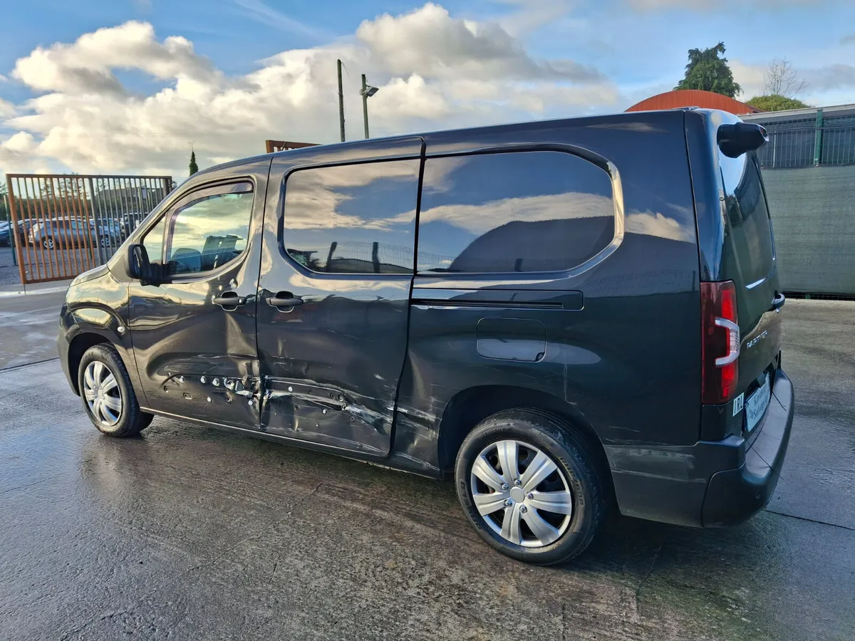 192 Peugeot Partner  Pro plus  1.5 Diesel - Image 4