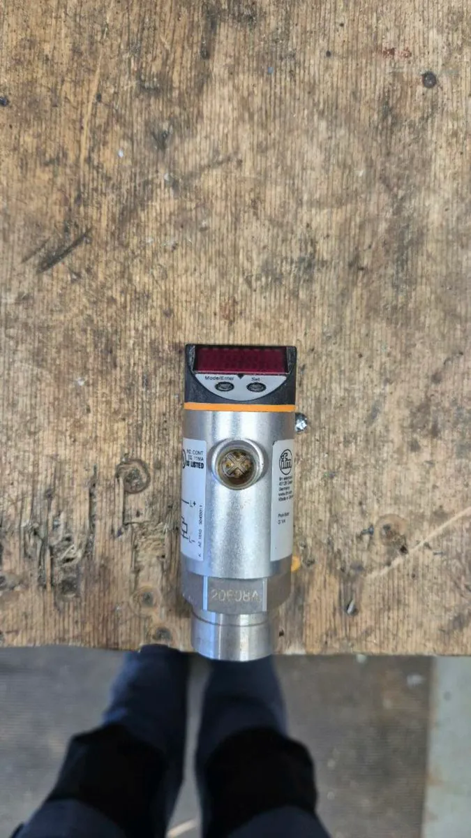 Digital Pressure Switch/Transducer x 3 - Image 2