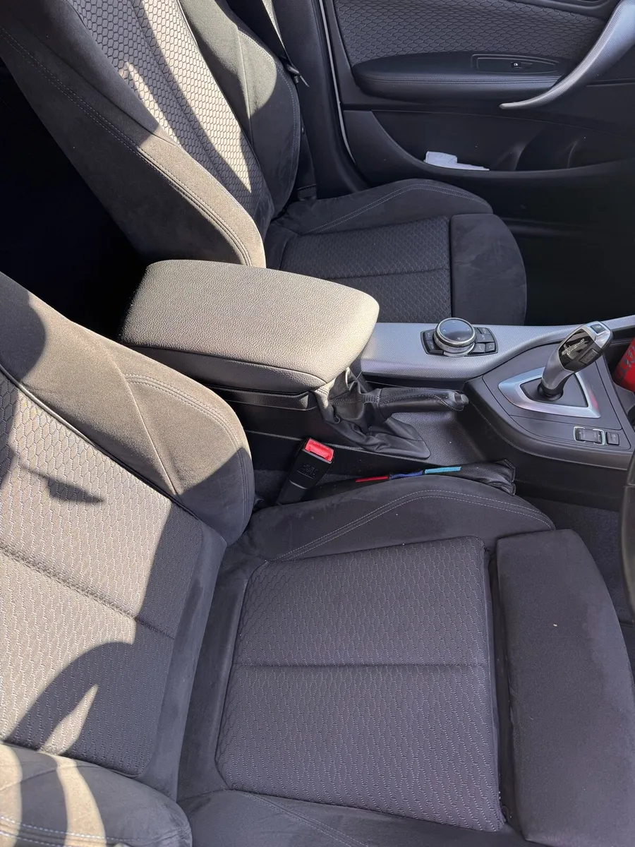 BMW 1 SERIES F20 - Image 4