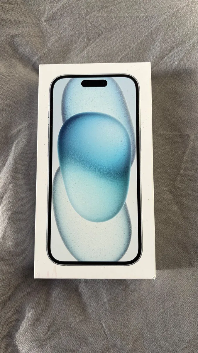 Unlocked iPhone 15 128gb Storage & 20W Adapter - Image 1