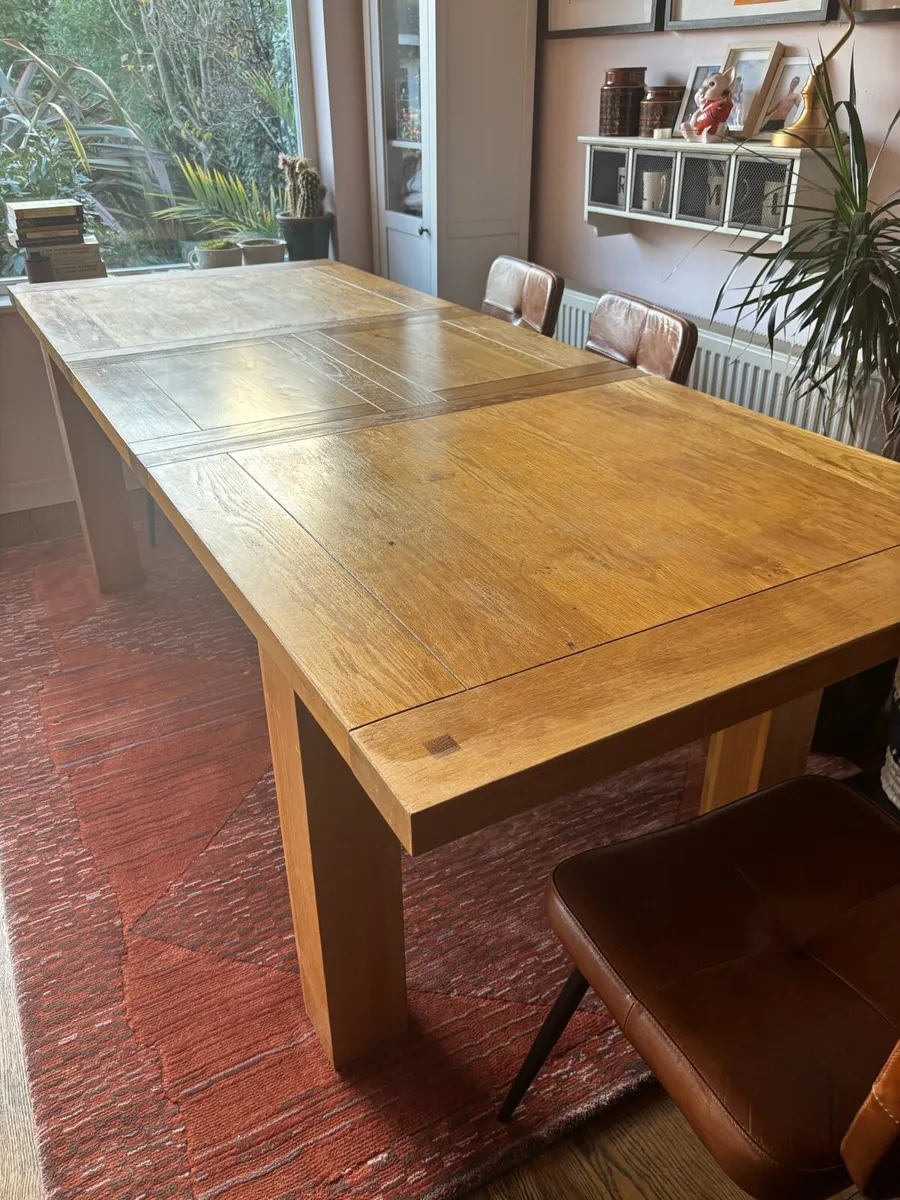 Extendable oak table - Image 2