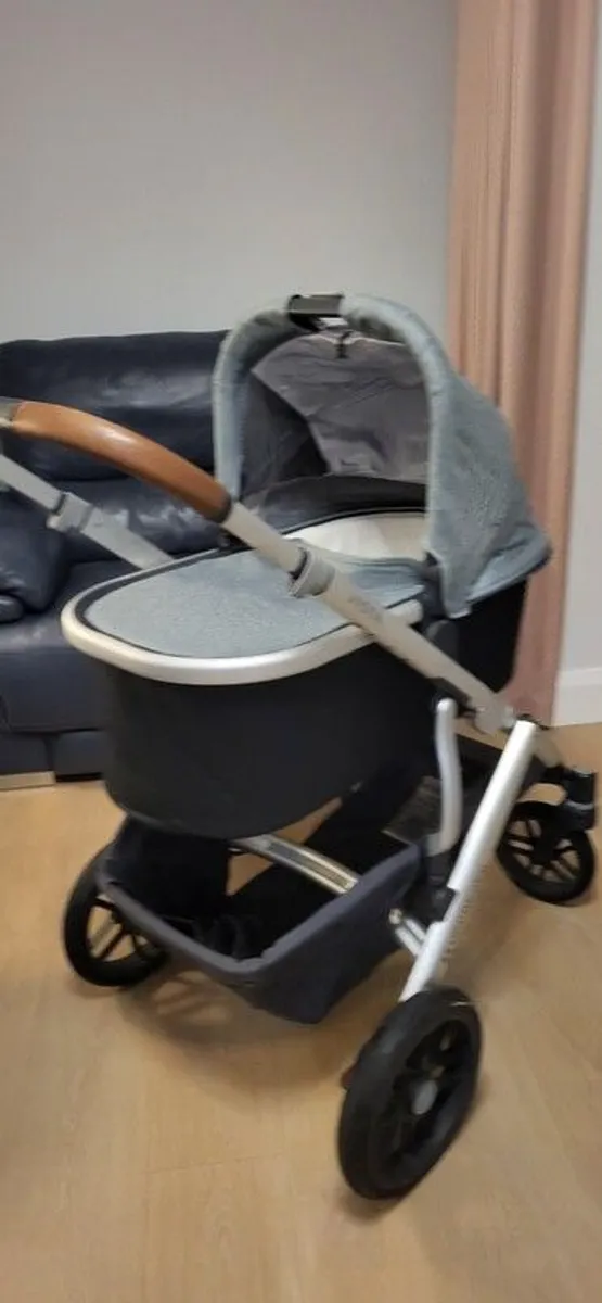 Uppa baby Vista travel system - Image 1