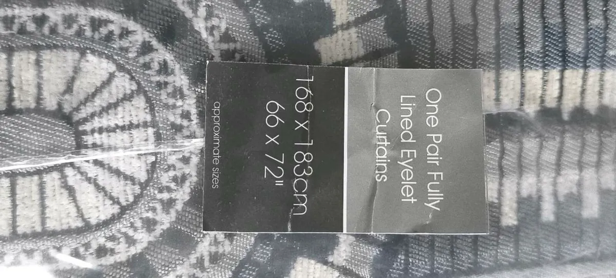 One Pair Fully Lined Eyelet Curtains - Image 3