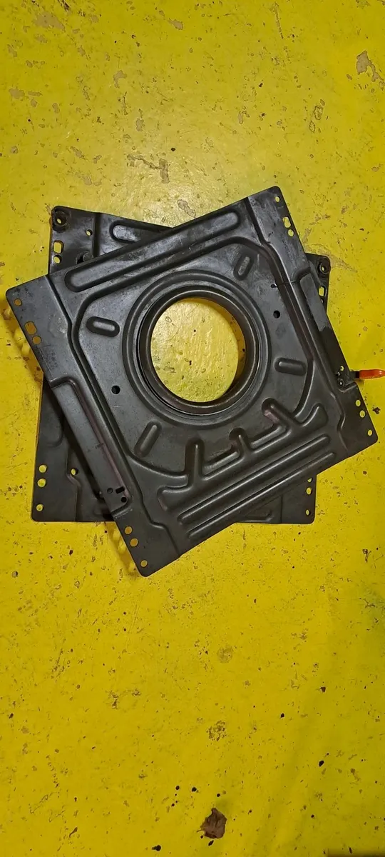 Ford transit seat swivel & seats - Image 4