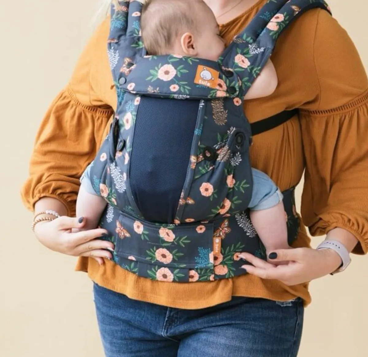Baby carrier - Image 1