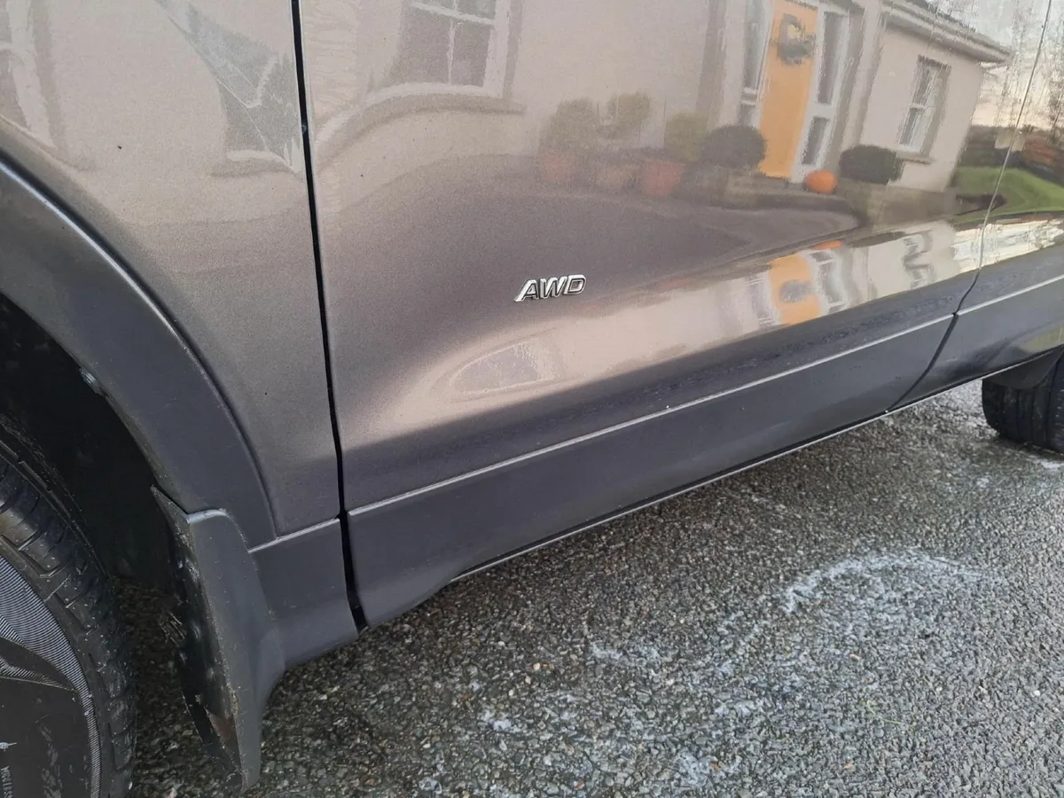 Ford Kuga 2019 - Image 2