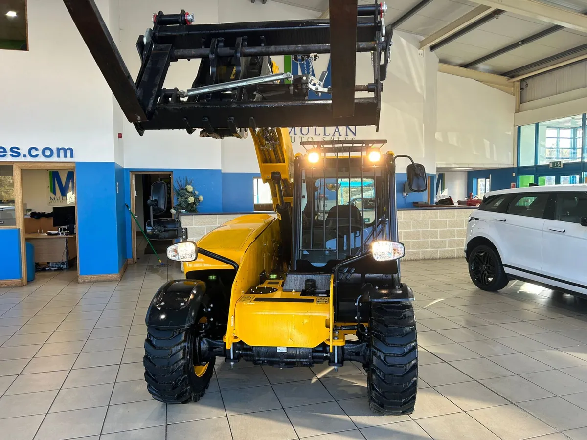 New 2025 JCB 525-60 3YR Warranty - MULLANS - Image 3