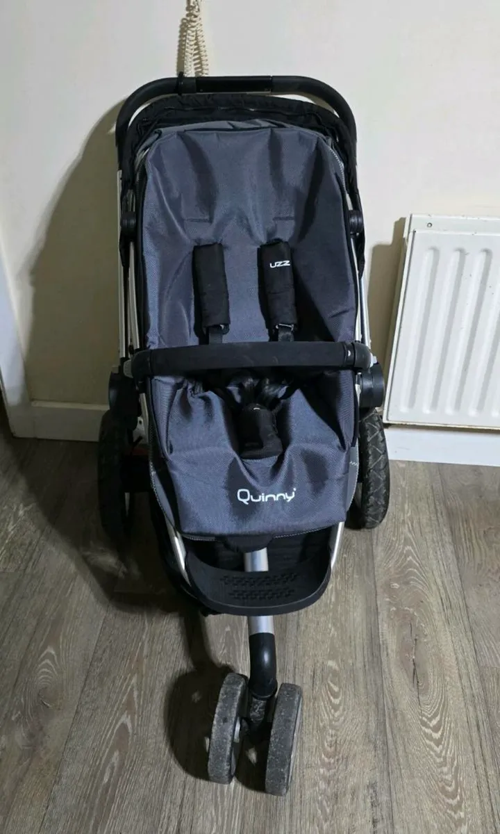 Quinny travel system - Image 2
