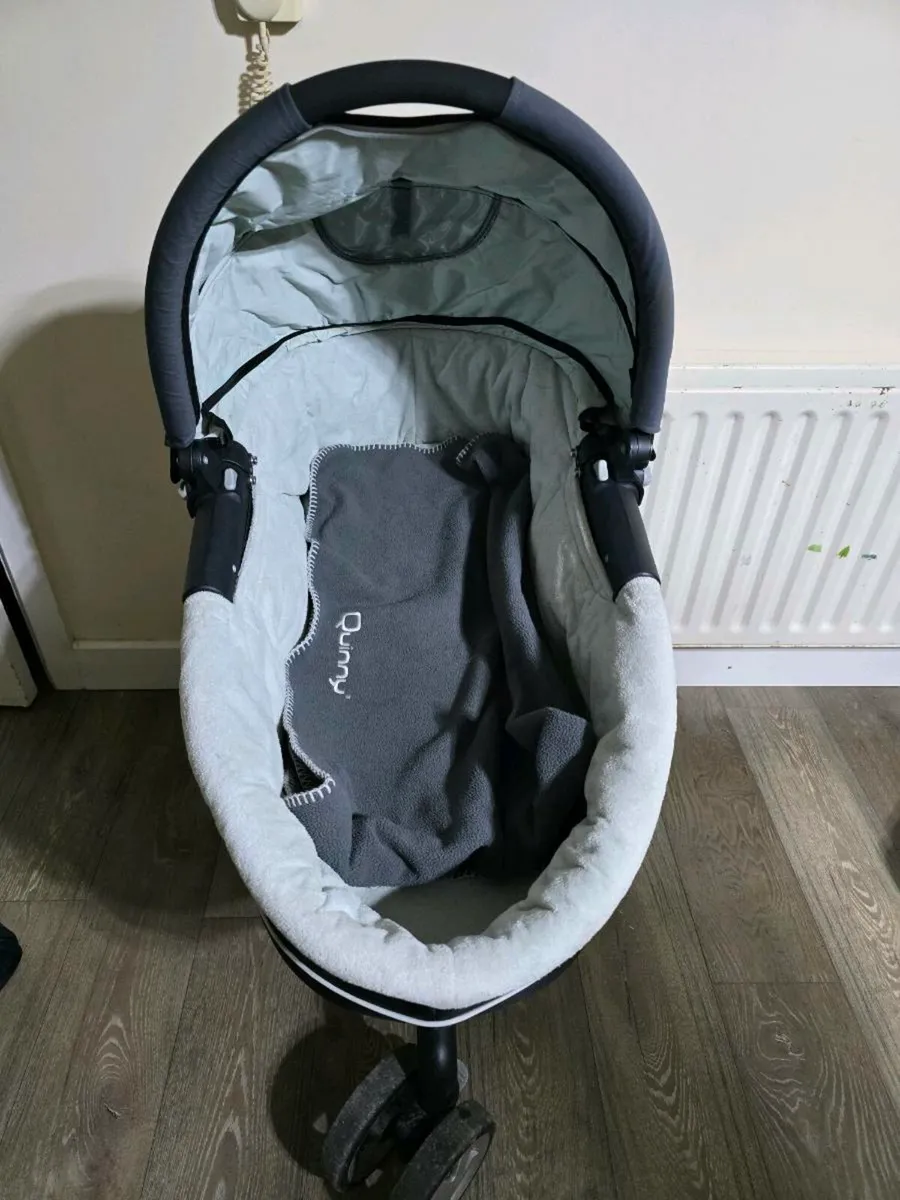 Quinny travel system - Image 3