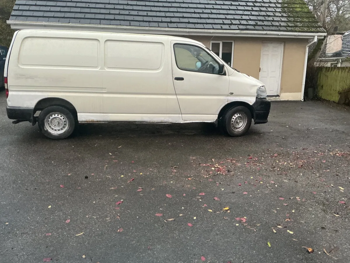 HiACE 300 D-4D 120 LWB FOR SALE - Image 3