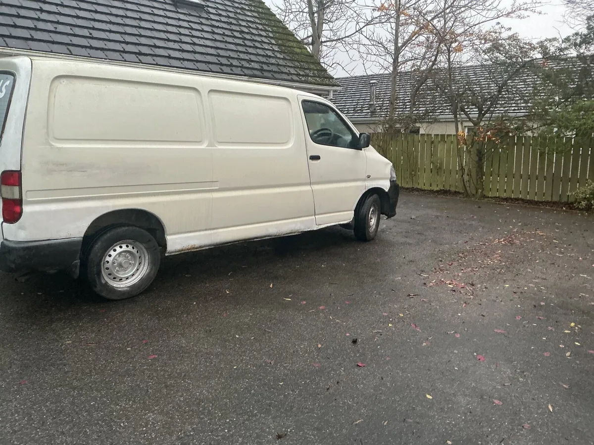 HiACE 300 D-4D 120 LWB FOR SALE - Image 4