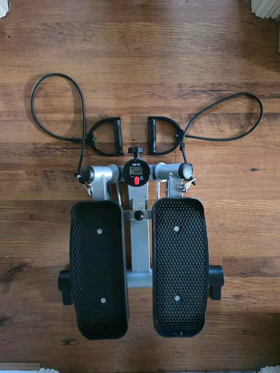 Swing Stepper with Rubber Bands - Image 2