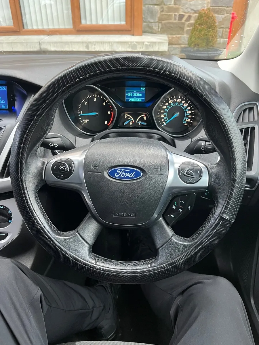 Ford focus zetec S - Image 3
