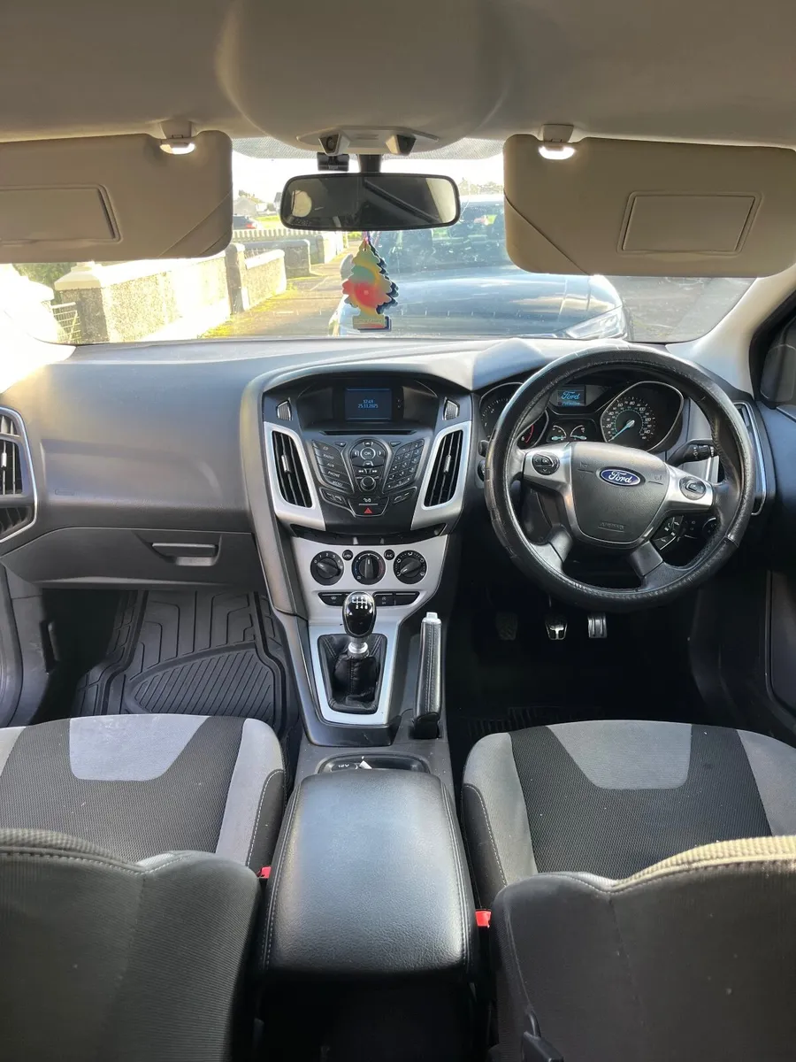 Ford focus zetec S - Image 4