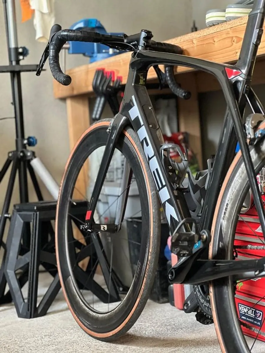 Trek Madone SL6 Rim brake - Image 1