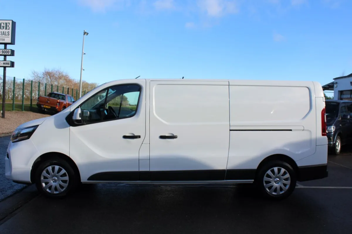 2024 Nissan Primastar Accenta LWB - Image 2