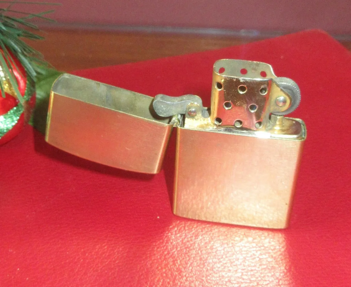 antique vintage LIGHTER zippo  pub man cave GIFT - Image 2