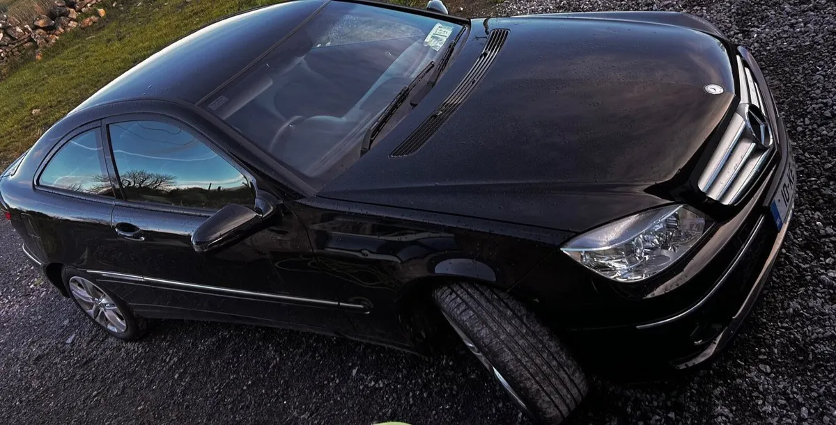 Mercedes-Benz C-Class 2010 - Image 1