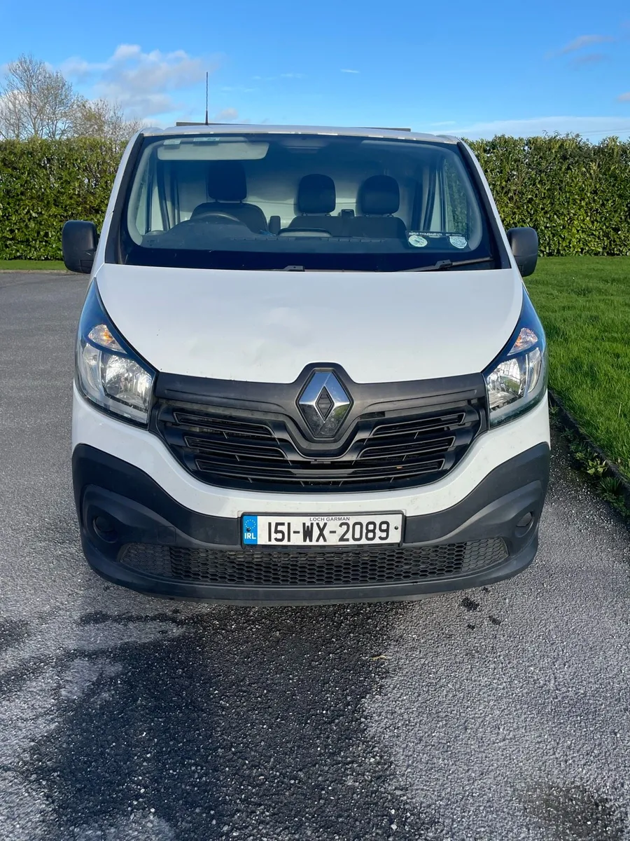 151 Renault Traffic Commercial Van - Image 1