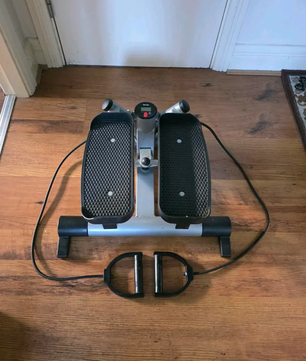 Swing Stepper with Rubber Bands - Image 1
