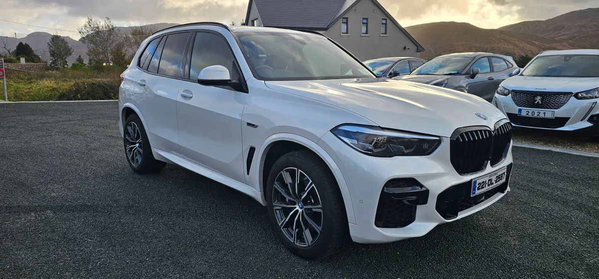 BMW X5 xDrive45e M Sport Plug-in Hybrid 2022 - Image 1