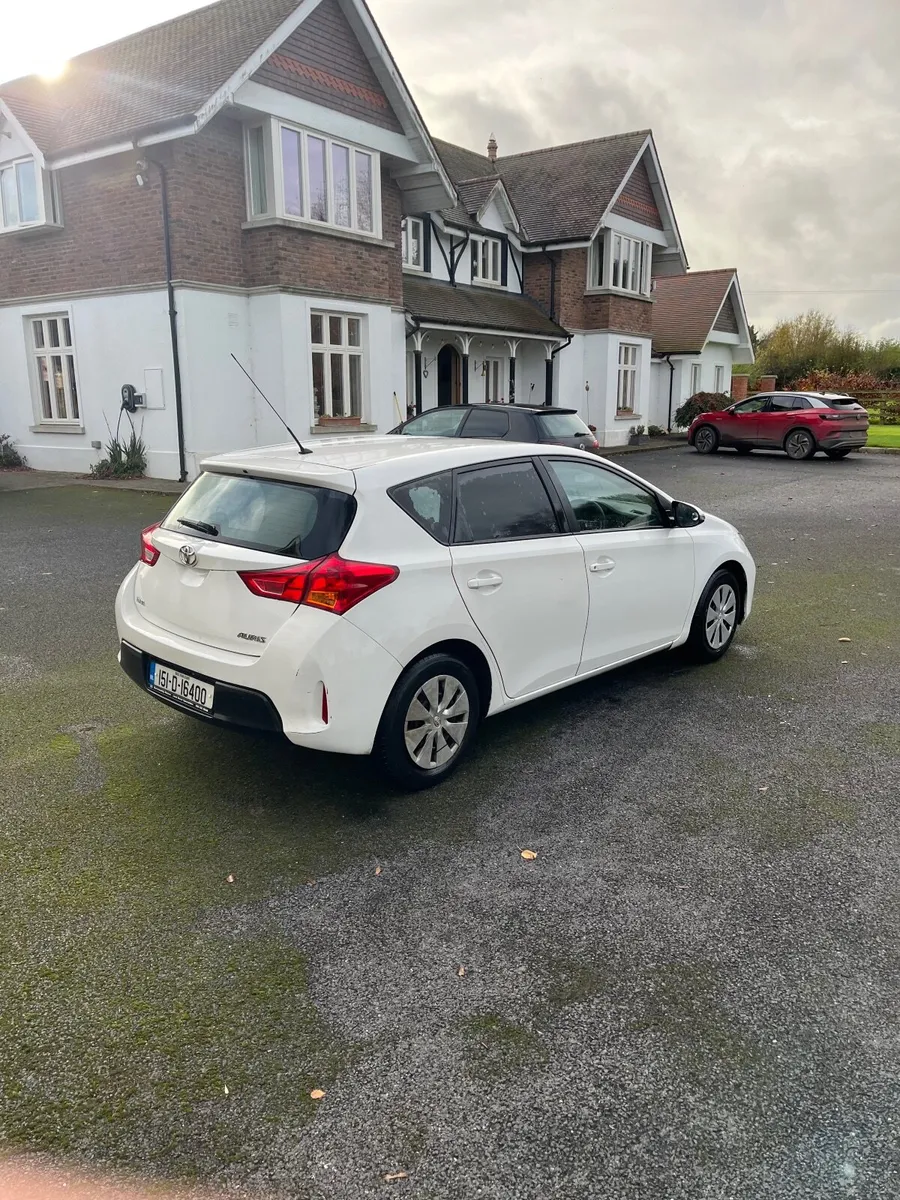Toyota Auris 2015 - Image 1
