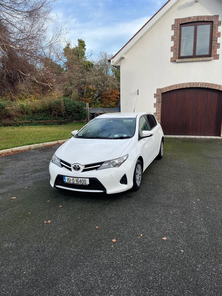Toyota Auris 2015 - Image 3