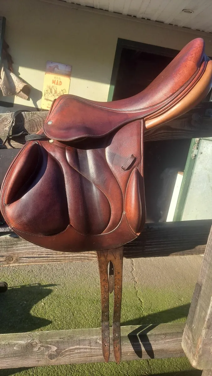 Devoucoux XC Saddle For Sale - Image 2