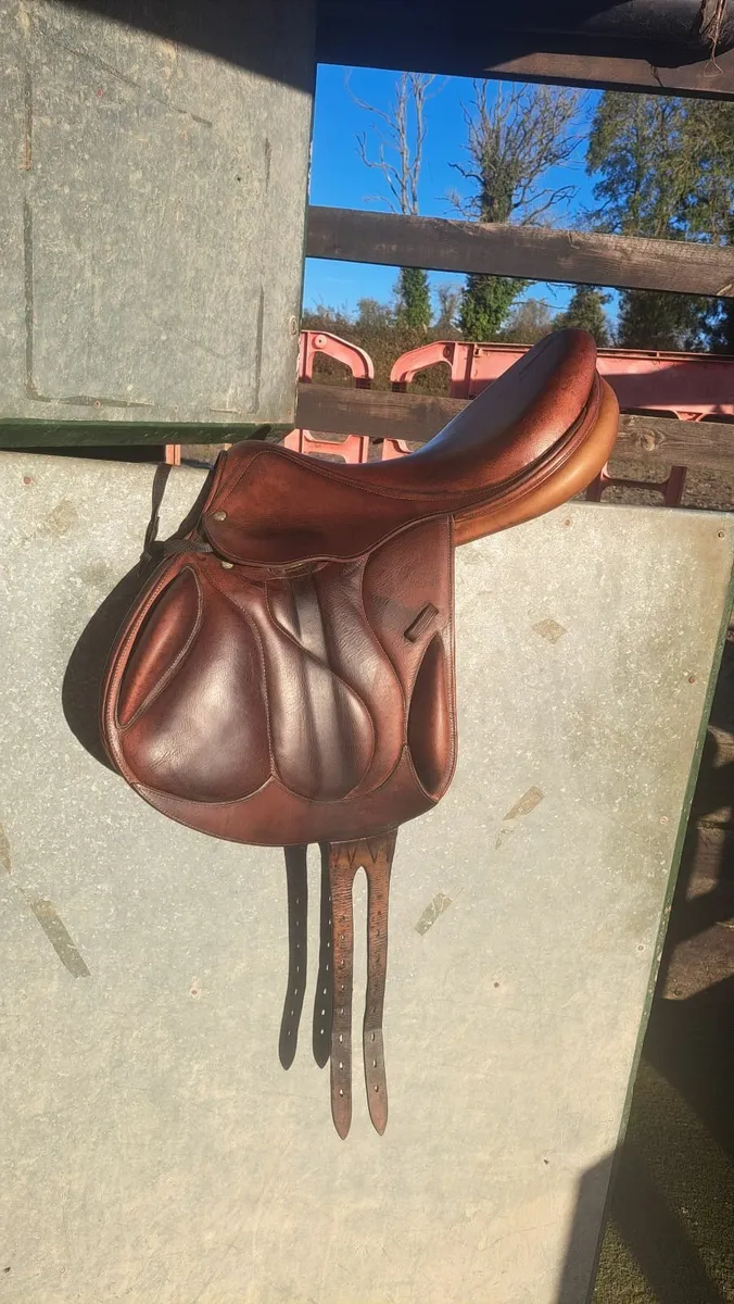 Devoucoux XC Saddle For Sale - Image 1