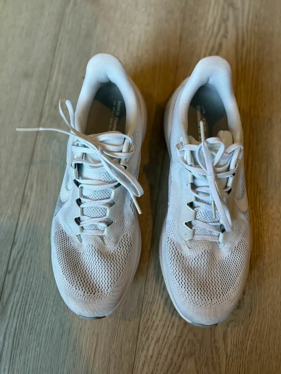 Nike Pegasus Running Shoes - UK Size 10 - Image 3